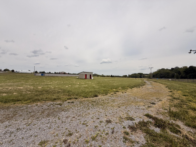 Listing Image 10