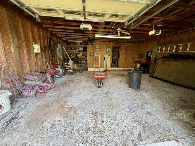 Listing Image 28