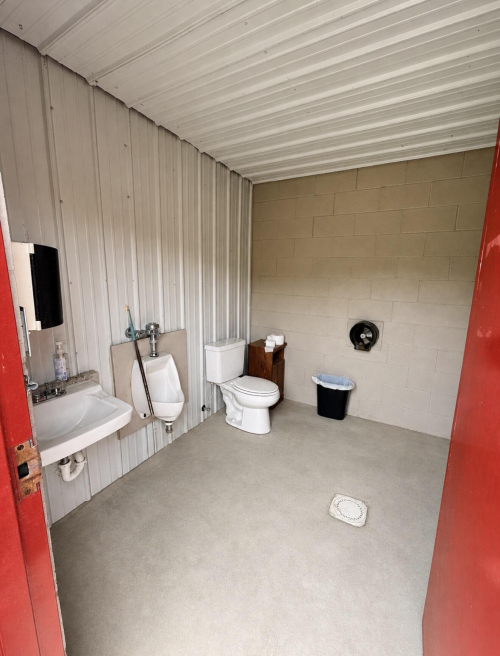 Listing Image 12