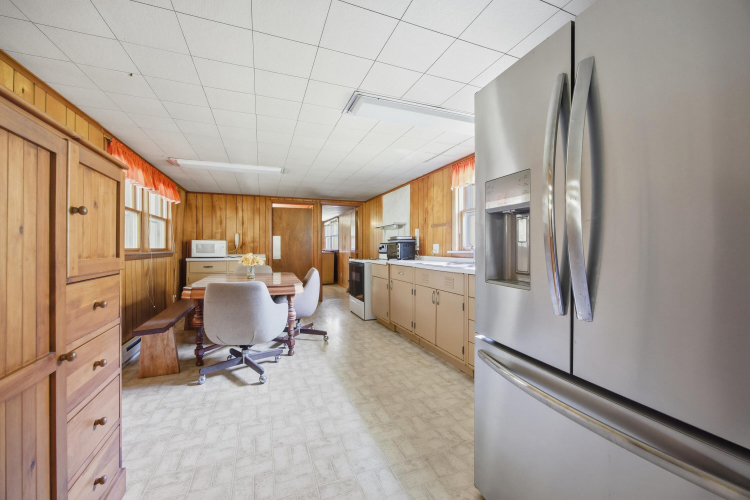 Listing Image 13