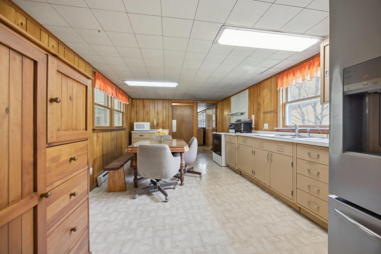 Listing Image 53
