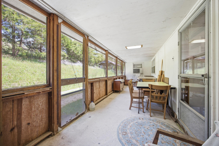 Listing Image 63