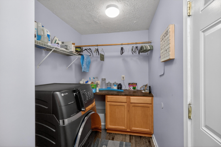 Listing Image 25