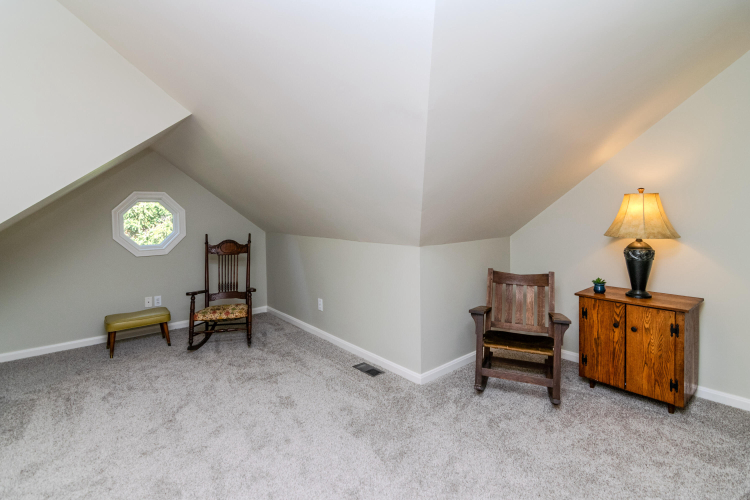 Listing Image 36