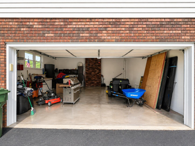 Listing Image 35