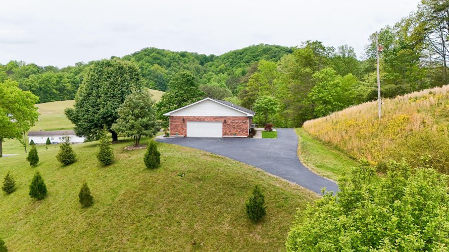 Listing Image 48