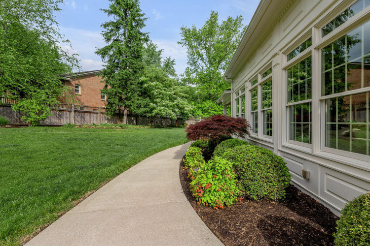 Listing Image 53