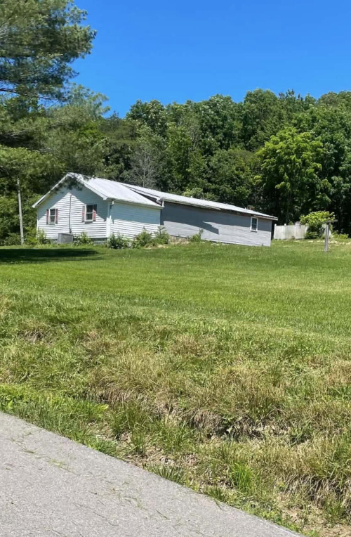 Listing Image 6
