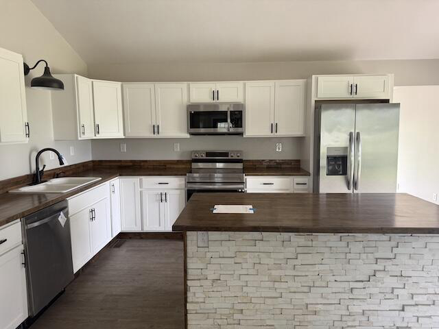 Listing Image 9