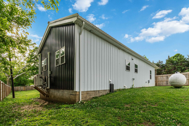 Listing Image 22