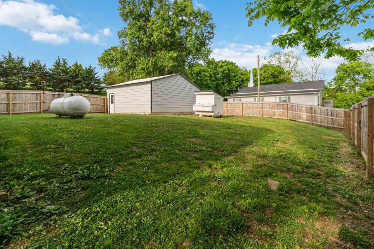 Listing Image 28