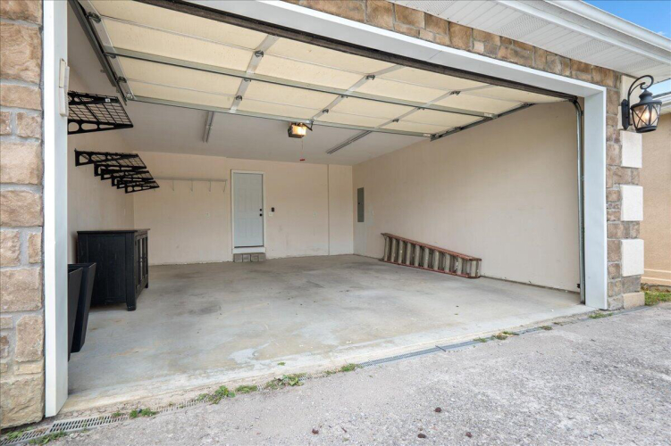 Listing Image 39