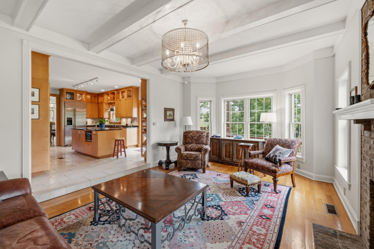 Listing Image 23