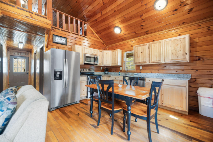Listing Image 12