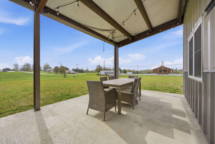 Listing Image 10