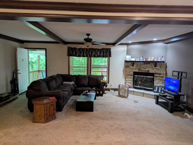 Listing Image 5