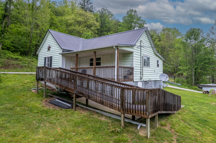 Listing Image 5