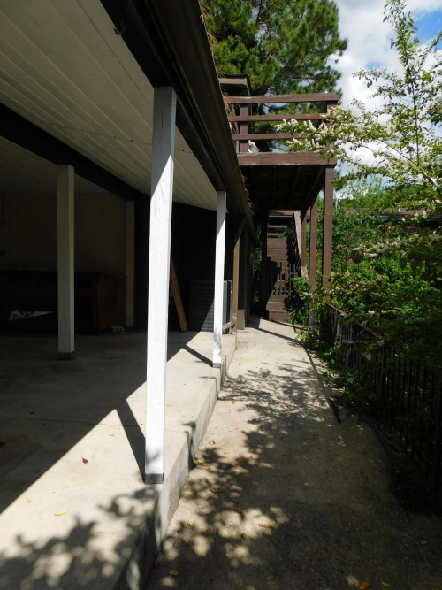 Listing Image 105
