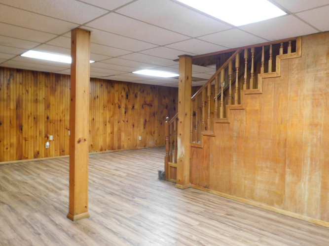 Listing Image 80