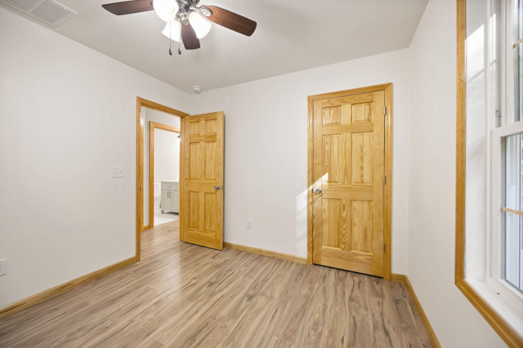 Listing Image 55