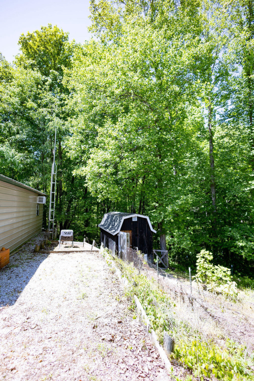 Listing Image 43