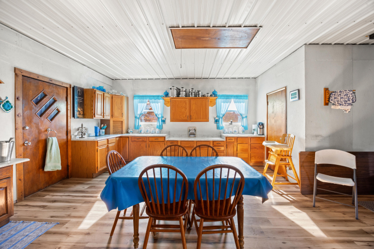 Listing Image 20