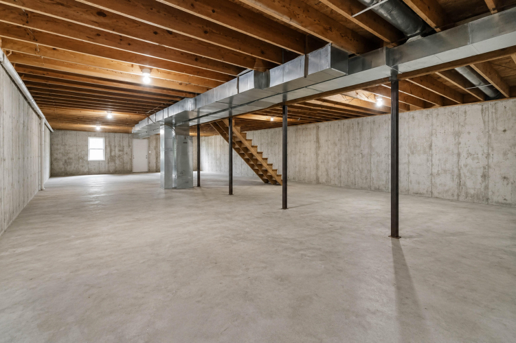 Listing Image 33