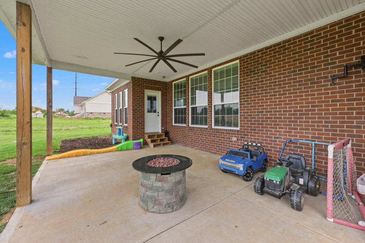 Listing Image 41