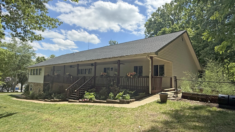 Listing Image 16