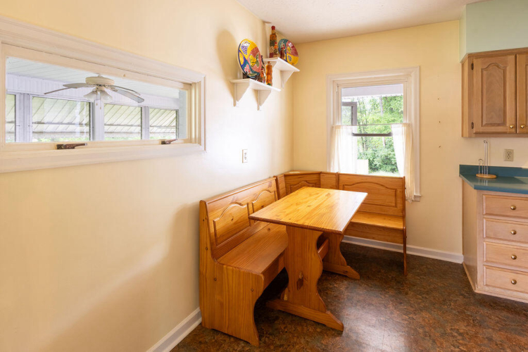Listing Image 16