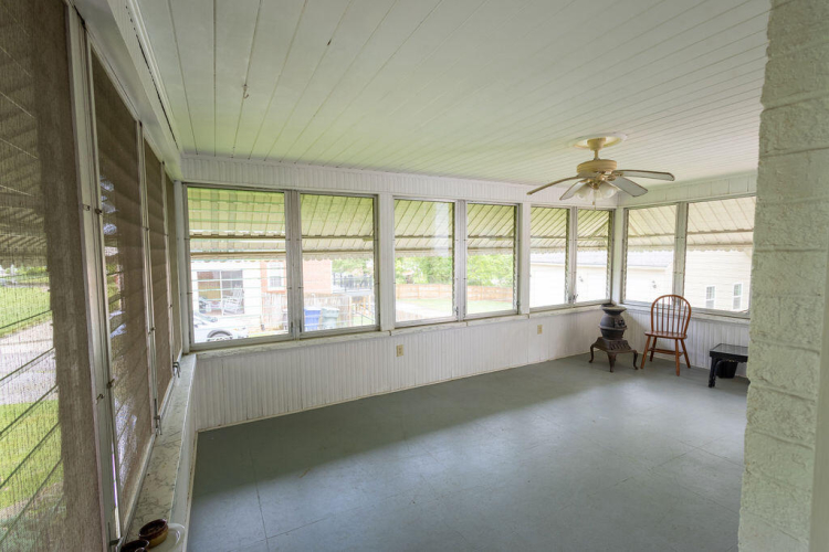 Listing Image 44