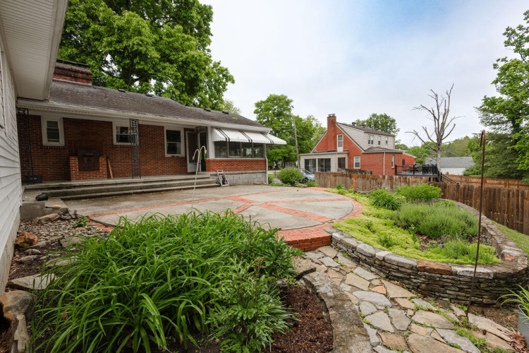 Listing Image 49