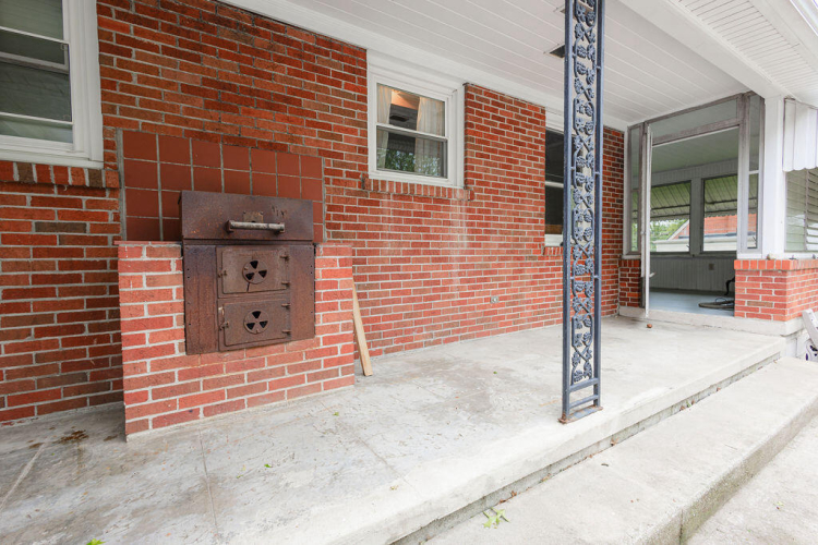 Listing Image 52