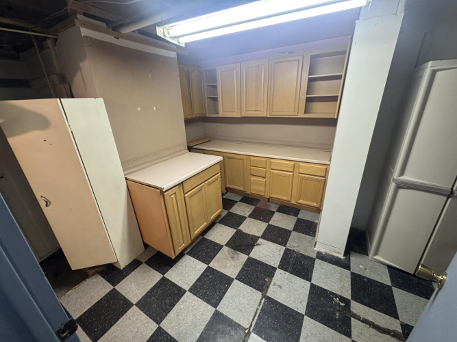 Listing Image 45