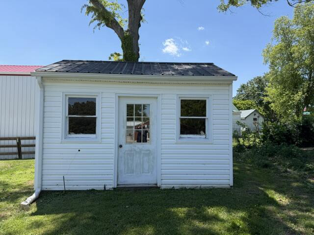 Listing Image 5