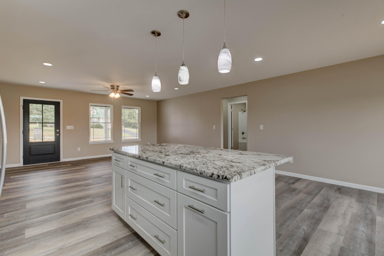 Listing Image 12