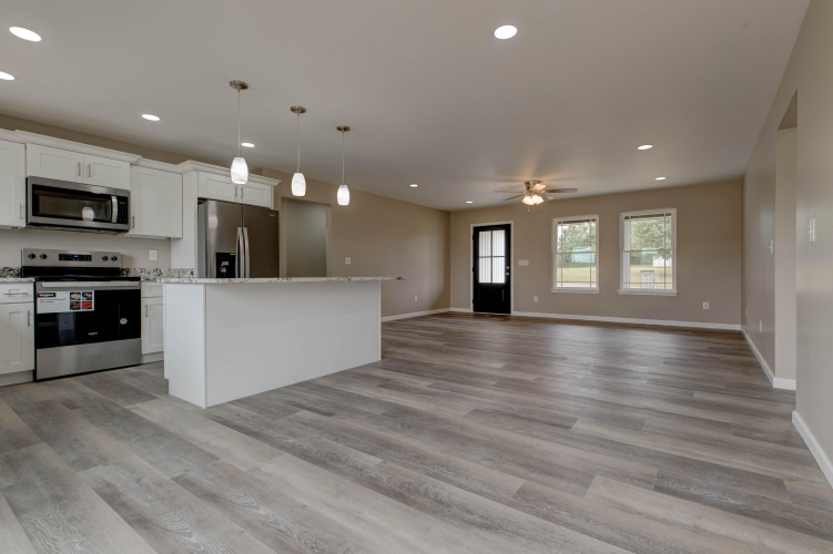 Listing Image 9