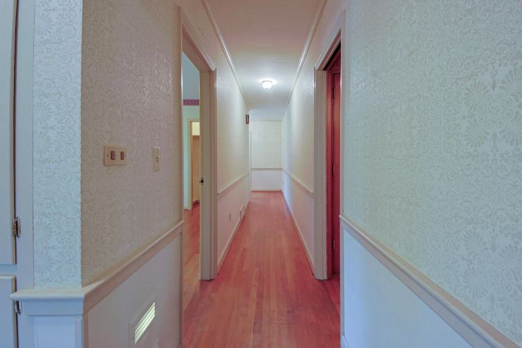 Listing Image 28