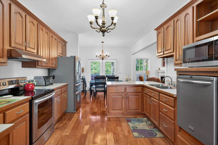 Listing Image 15