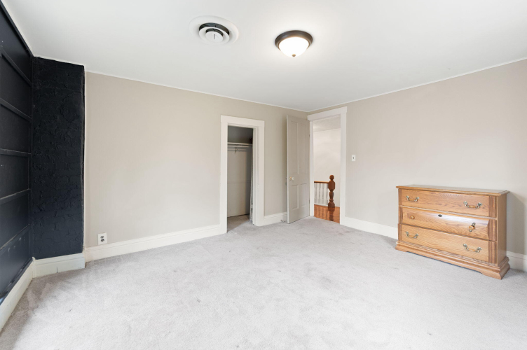 Listing Image 41