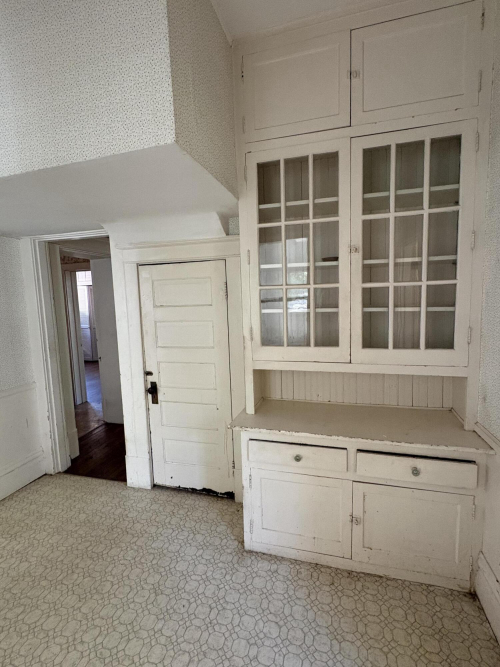 Listing Image 18
