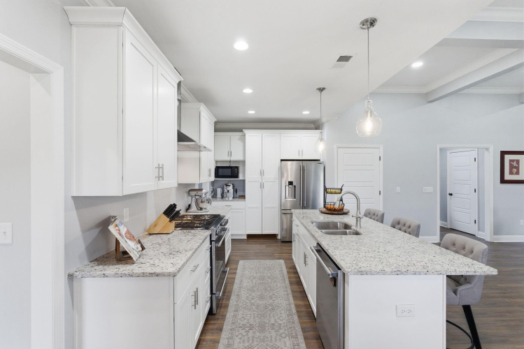 Listing Image 21