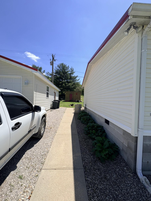 Listing Image 24