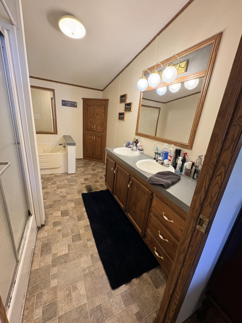 Listing Image 66