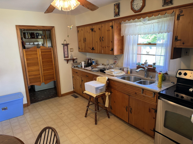 Listing Image 14