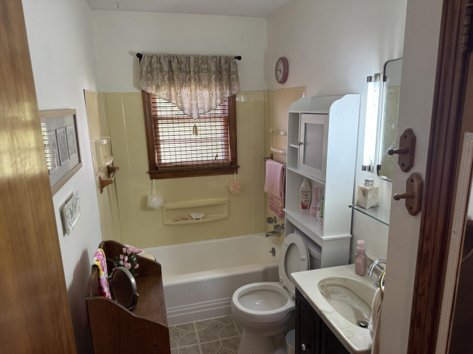 Listing Image 18
