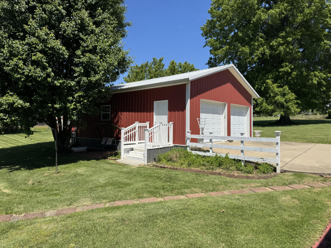 Listing Image 8