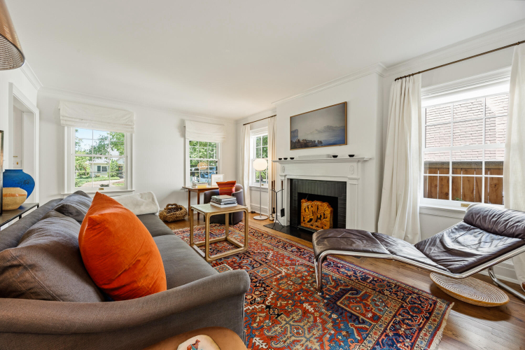 Listing Image 16