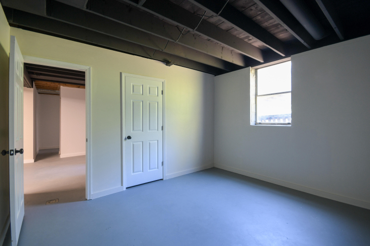 Listing Image 27