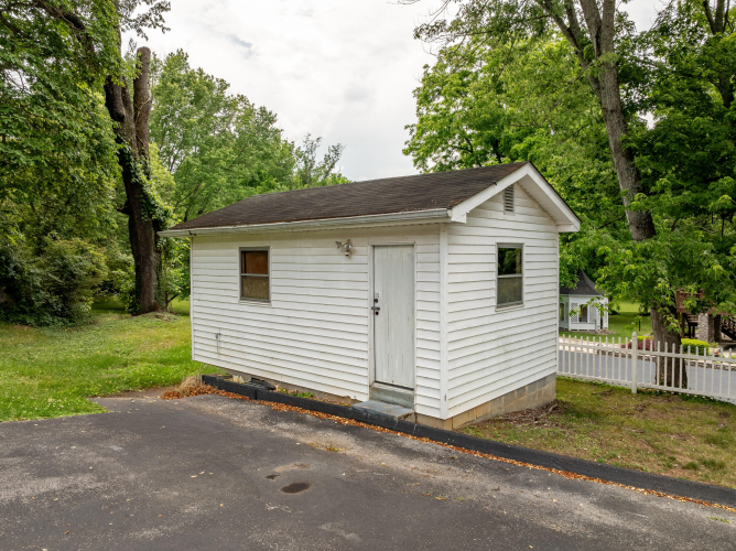 Listing Image 33
